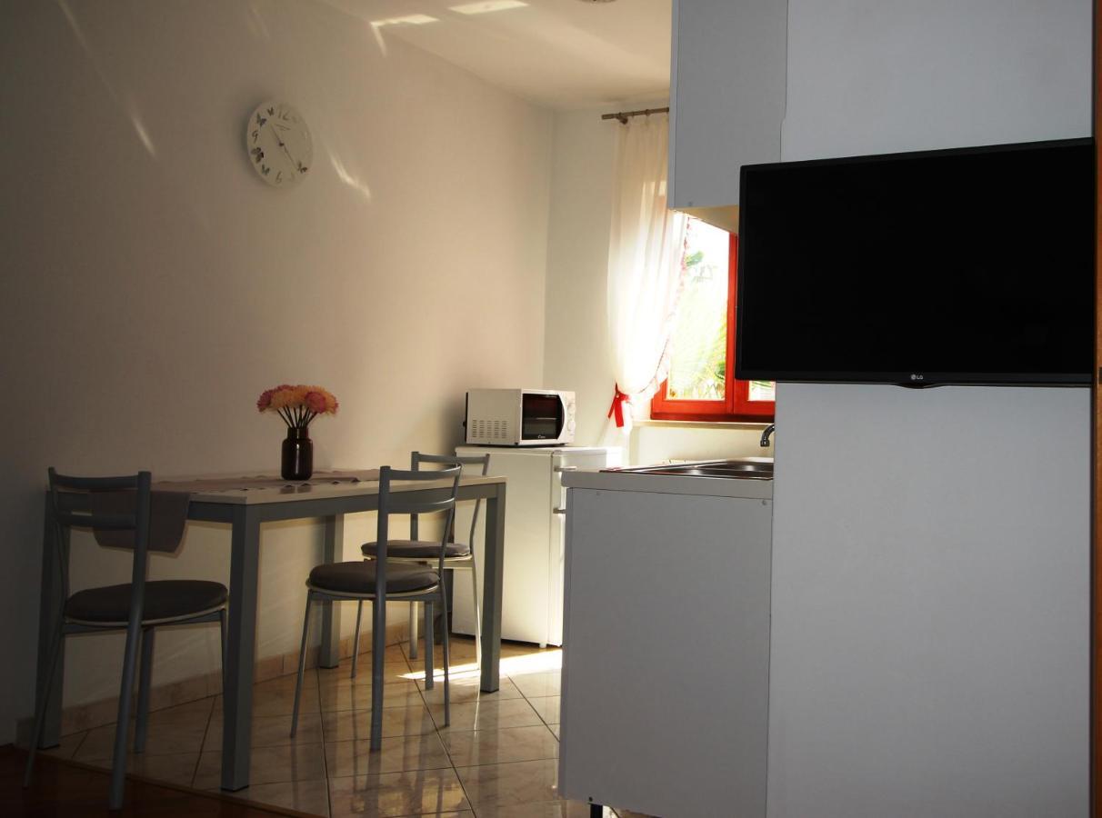 Ferienwohnung Maria Mare Rovinj Exterior foto