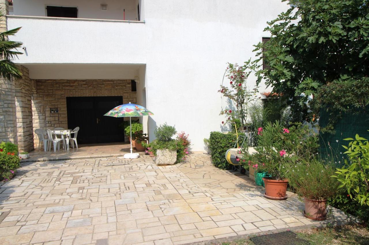 Ferienwohnung Maria Mare Rovinj Exterior foto
